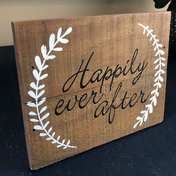 Happily Ever After Wood Sign - Picture 6 of 8